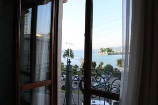 Апарт-отели Odisea Apart Hotel Батуми Апартаменты с 3 спальнями-7