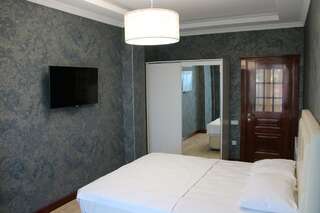 Апарт-отели Odisea Apart Hotel Батуми Апартаменты с 3 спальнями-9